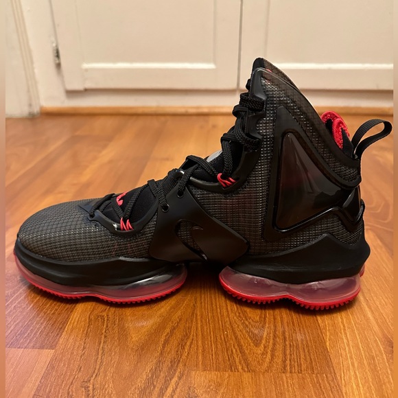 Nike LeBron 19 'Bred' CZ0203-001, Black/Red, Size US 10.5 - Picture 3 of 12